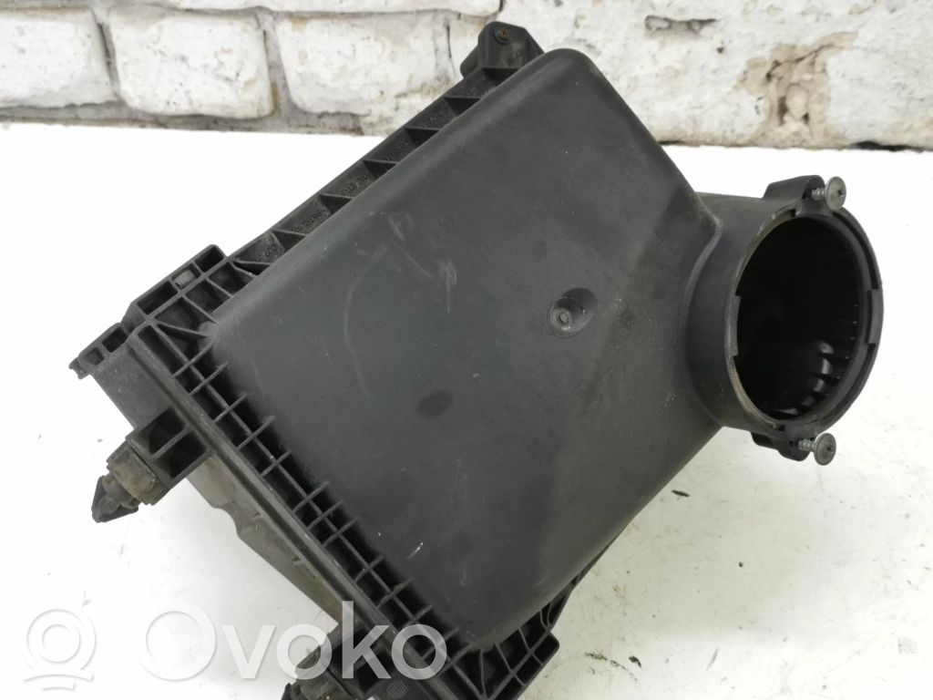 Audi A4 S4 B7 8E 8H Gaisa filtra kaste 