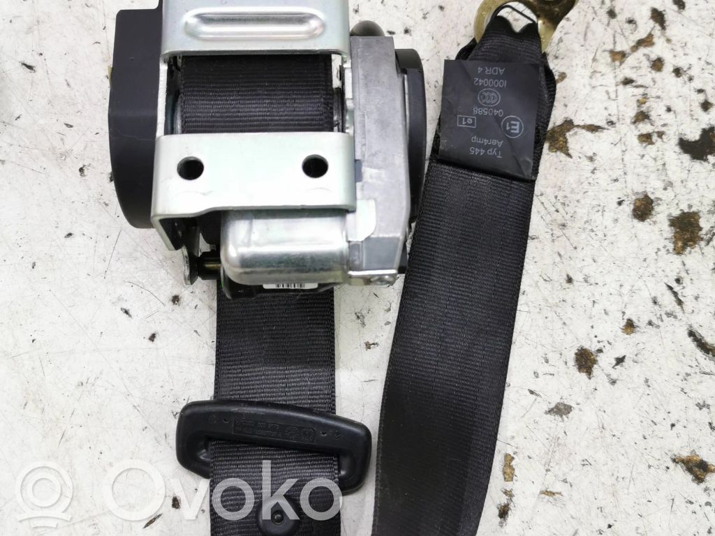 Skoda Octavia Mk2 (1Z) Rear seatbelt 