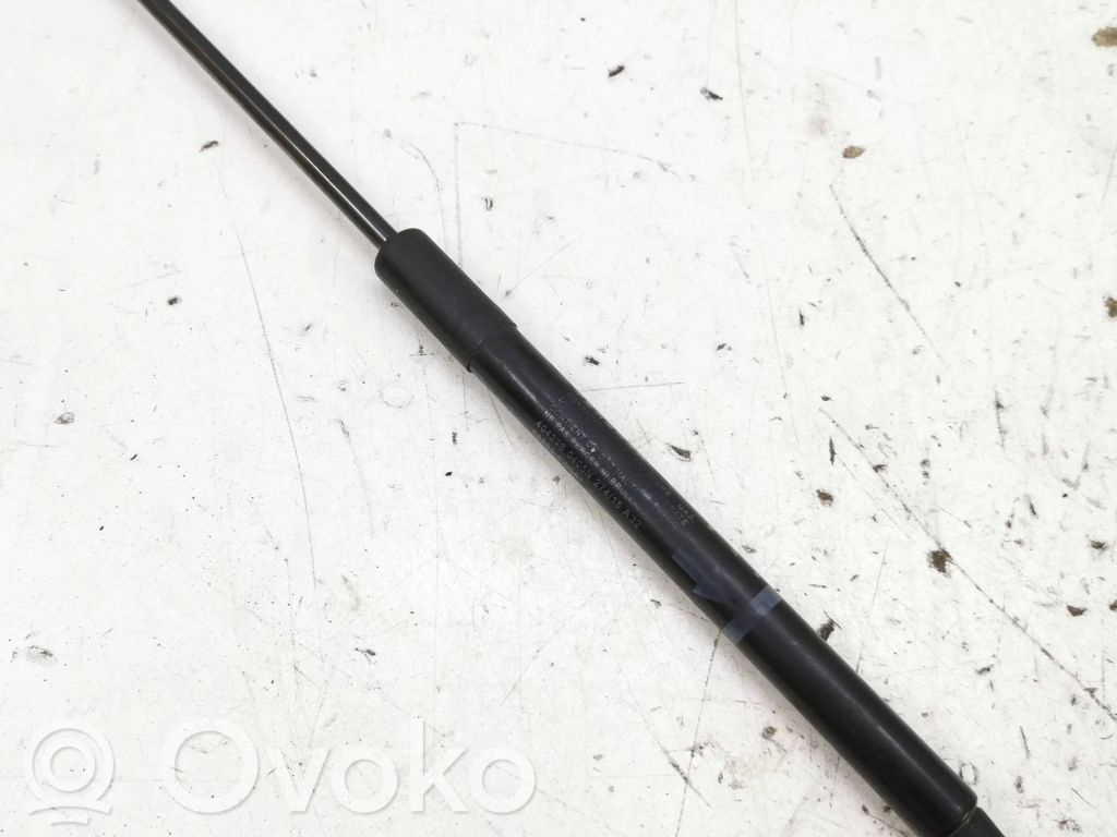 Toyota Yaris Amortyzator klapy tylnej bagażnika 