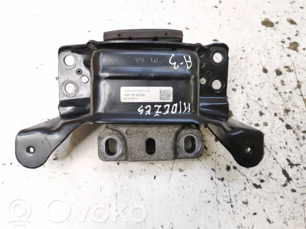 Audi A3 S3 8V Mocowanie / Uchwyt skrzyni biegów 