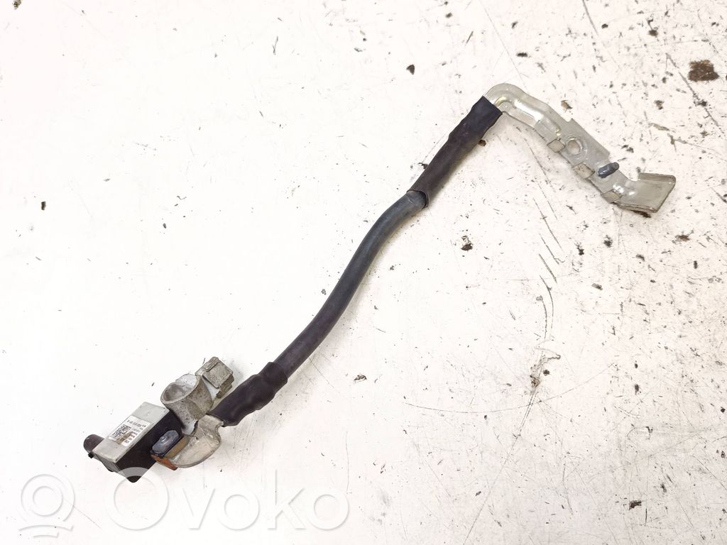 Volkswagen Golf VII Minus / Klema / Przewód akumulatora 