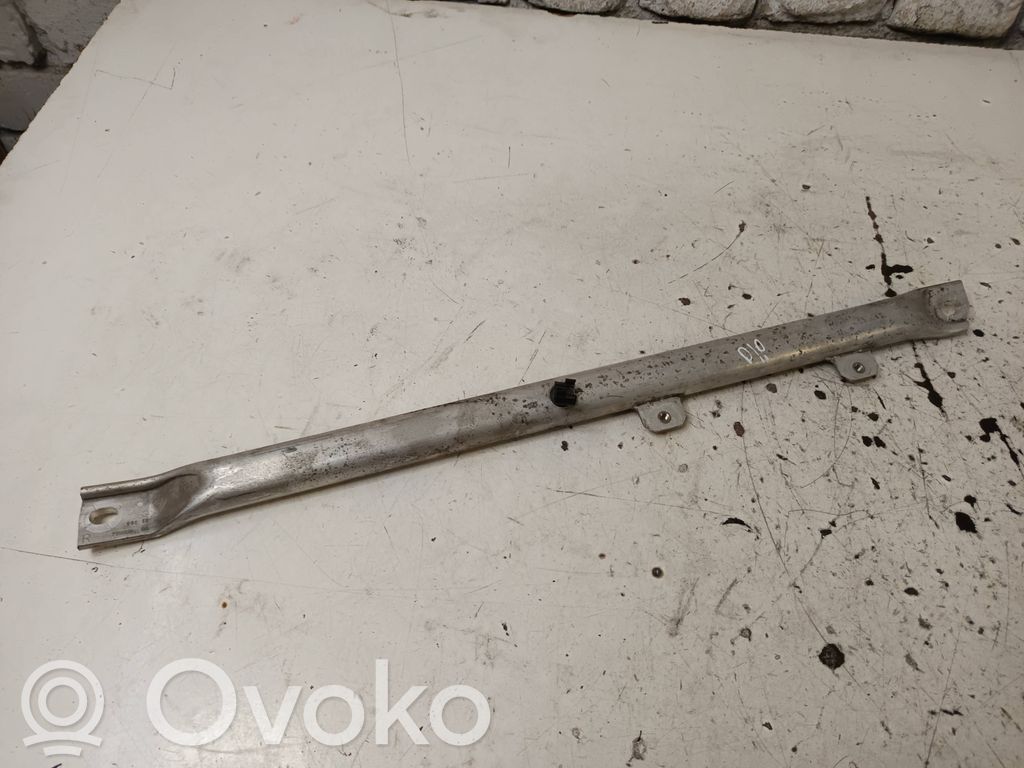 BMW X3 F25 Kita variklio skyriaus detalė 