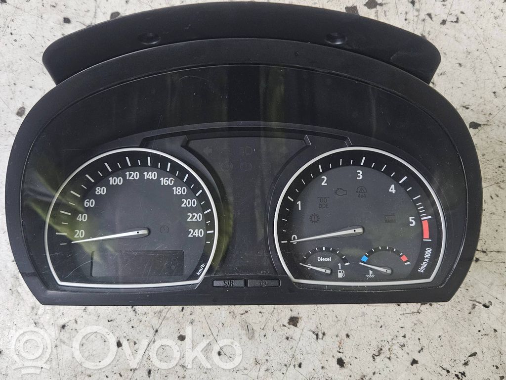 BMW X3 E83 Speedometer (instrument cluster) 