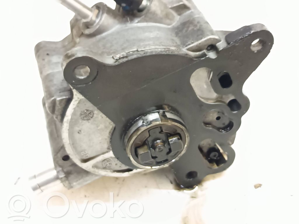 Audi A6 S6 C6 4F Pompa podciśnienia / Vacum 