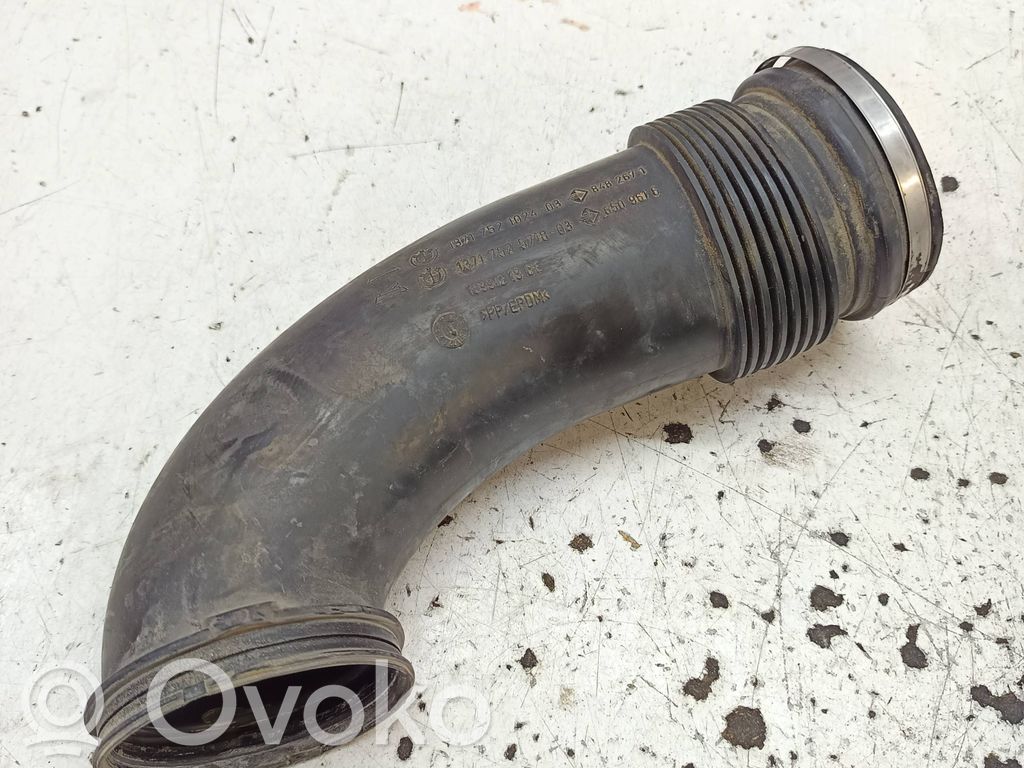 BMW 6 E63 E64 Air intake duct part 