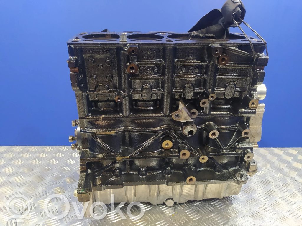 Mitsubishi Grandis Blok silnika 