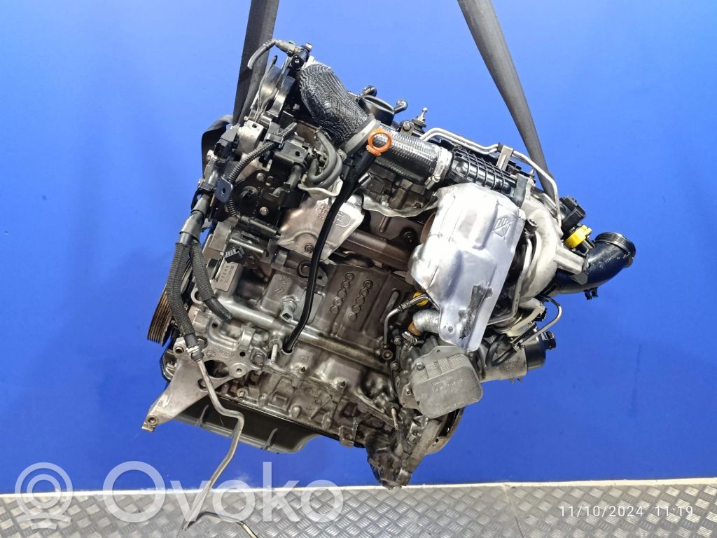 Engine   8H01,9372589480,8HR