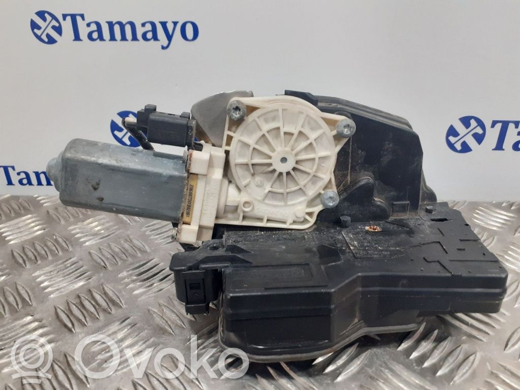 BMW 7 E65 E66 Etuoven lukko 