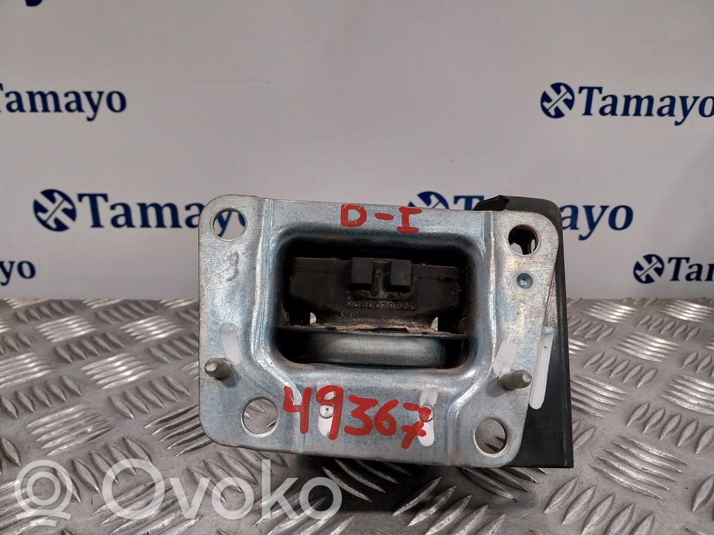 Engine mount bracket   9680079880