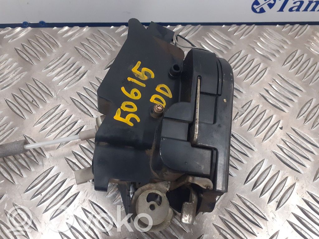 Mercedes-Benz Vaneo W414 Etuoven lukko