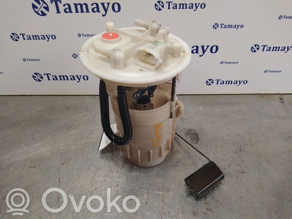 Bomba interna de combustible   56105210,8200084183A