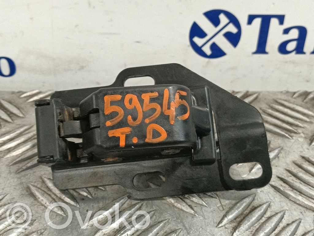 Cerradura de puerta trasera