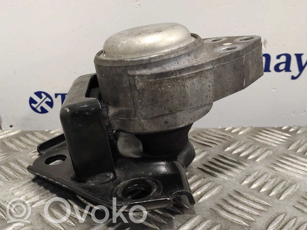 Mazda 2 Engine mount bracket 