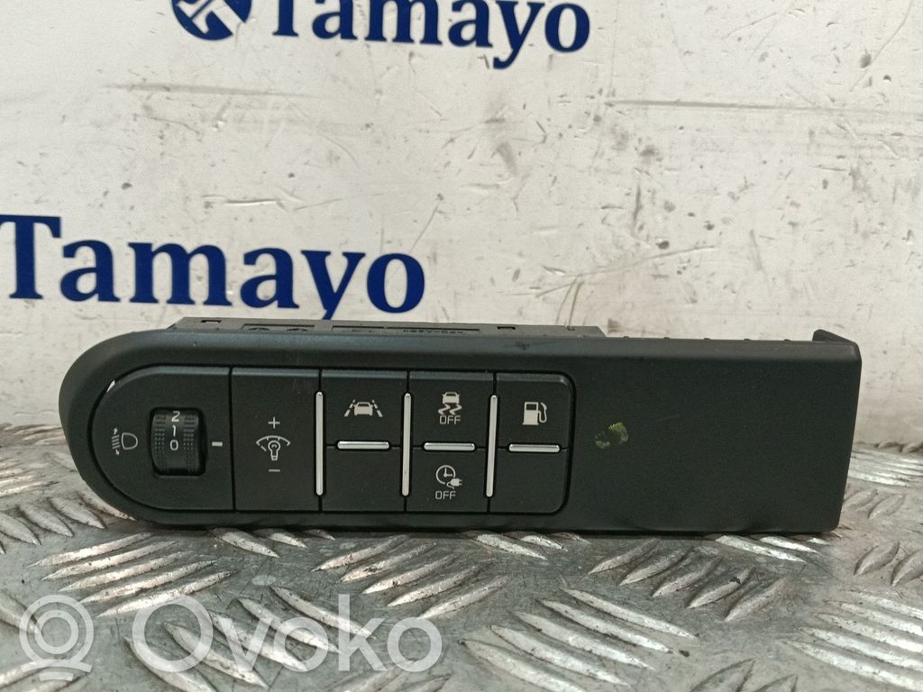 KIA Xceed Multifunctional control switch/knob 