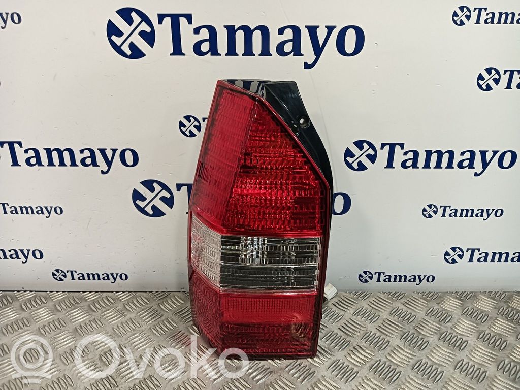 Mitsubishi Space Wagon Luci posteriori