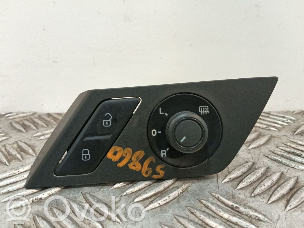 Volkswagen Caddy Wing mirror switch 