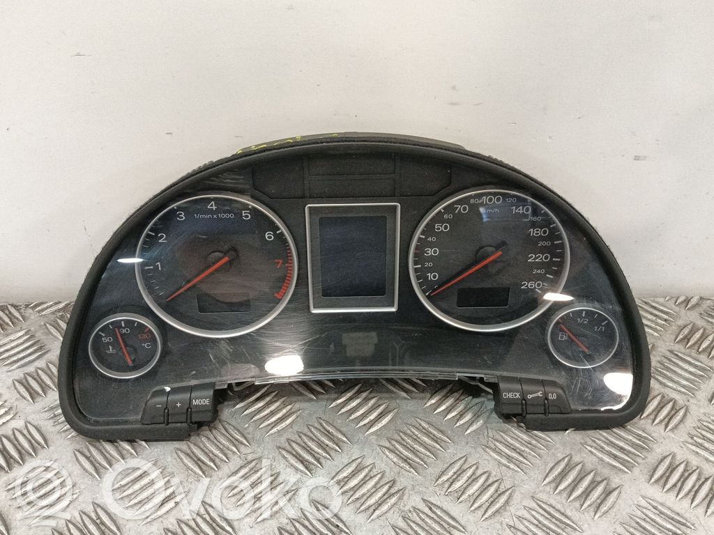 Audi A4 S4 B6 8E 8H Tachimetro (quadro strumenti)