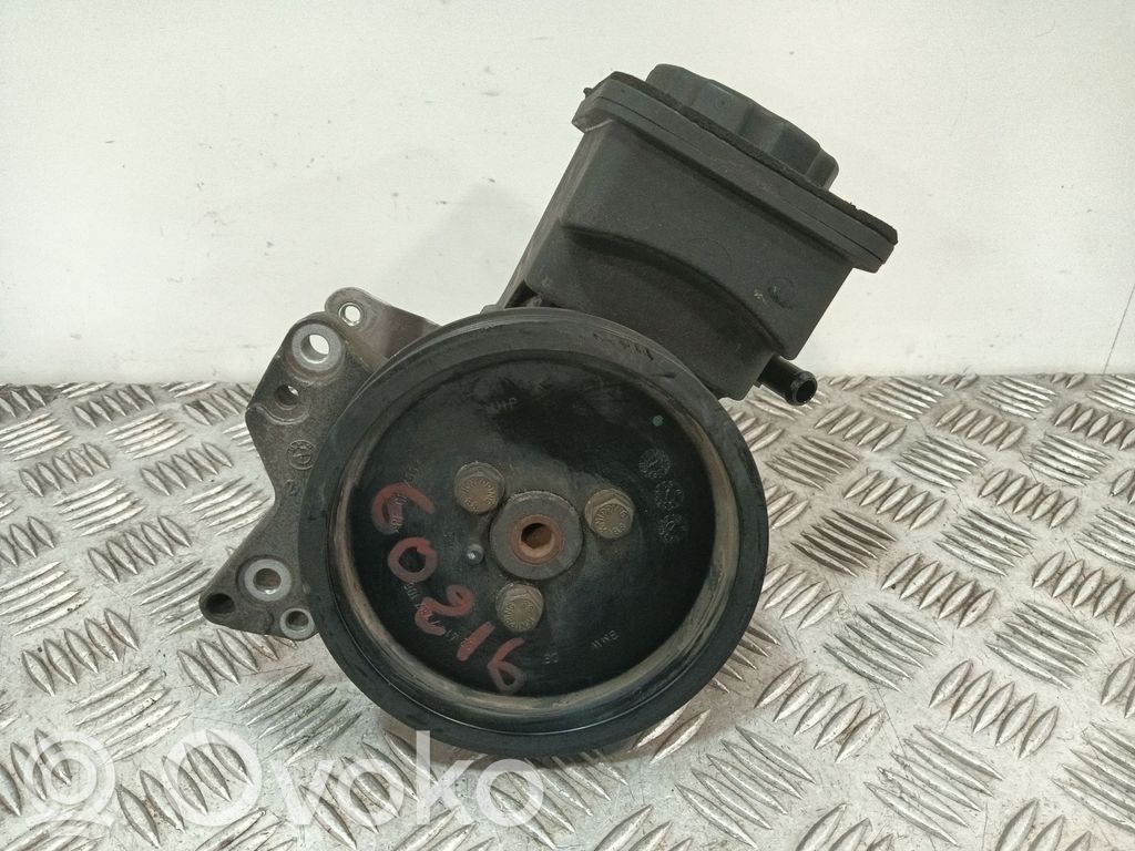 Power steering pump   676187601,7692974520