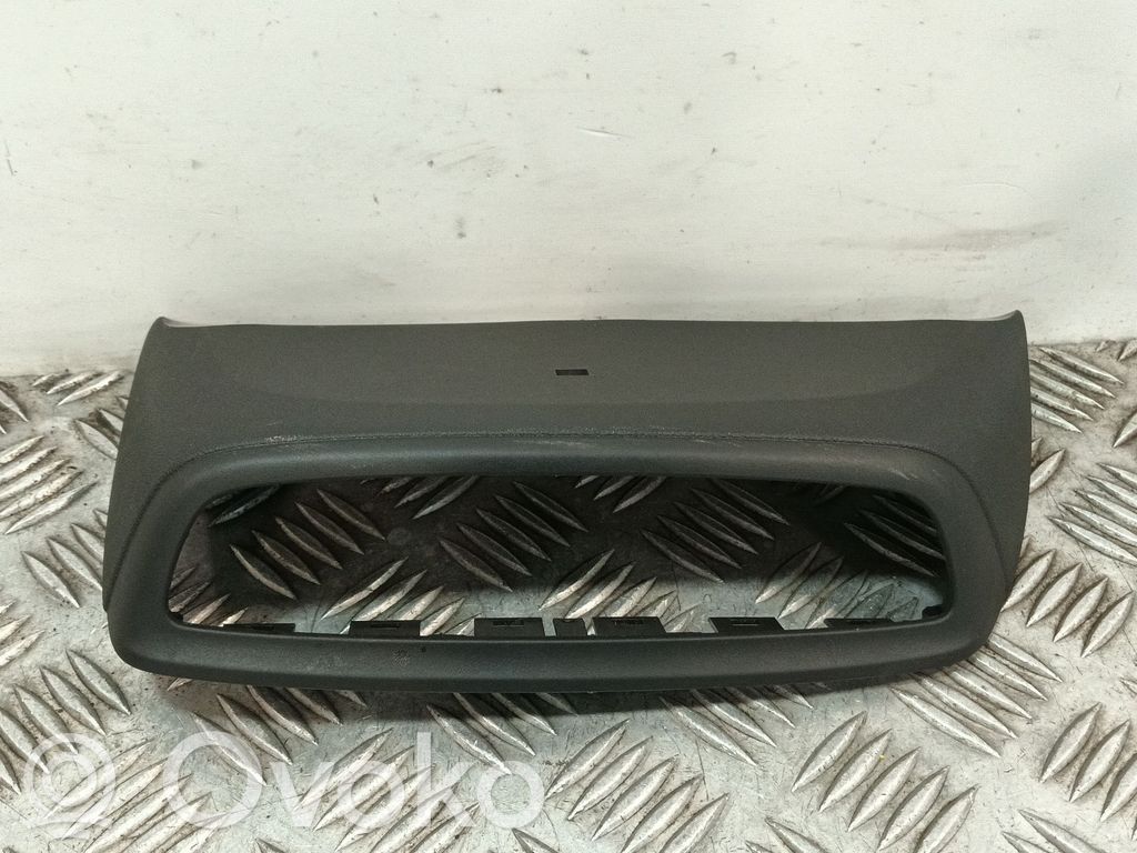 Opel Crossland X Osłona tylnej klapy