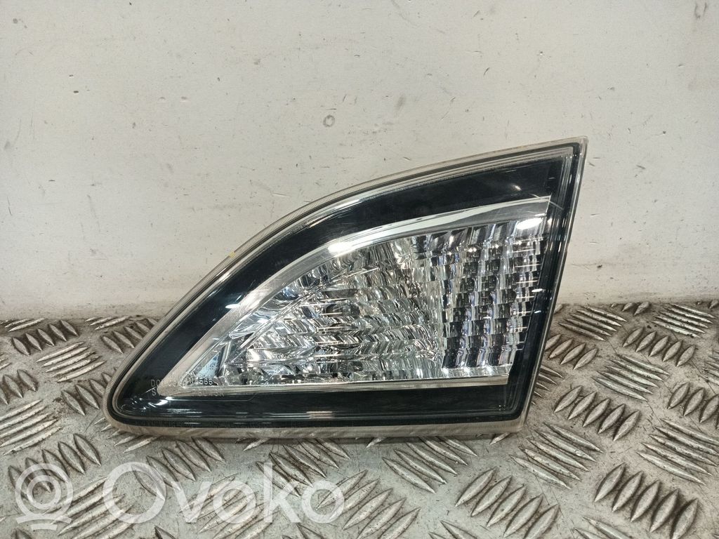 Mazda 3 II Takaluukun takavalot 