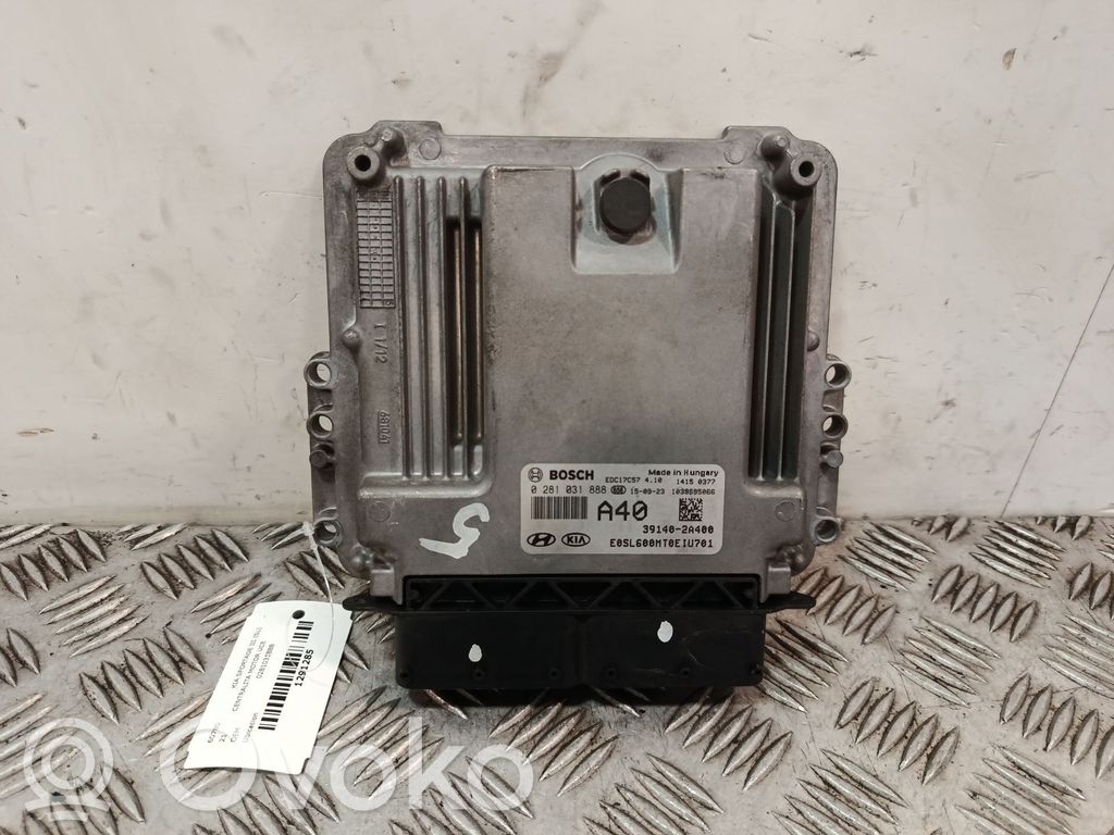 Unidad de control/módulo del motor   0281031888,391402A400