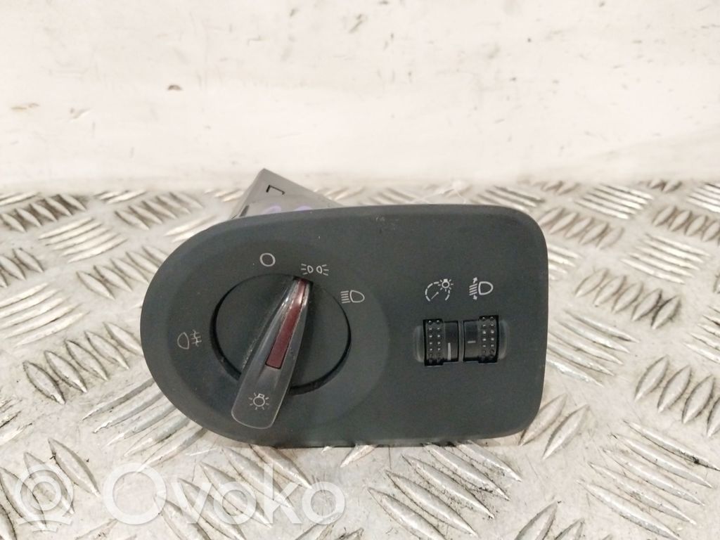 Seat Ibiza IV (6J,6P) Interruptor de control del panel de luces