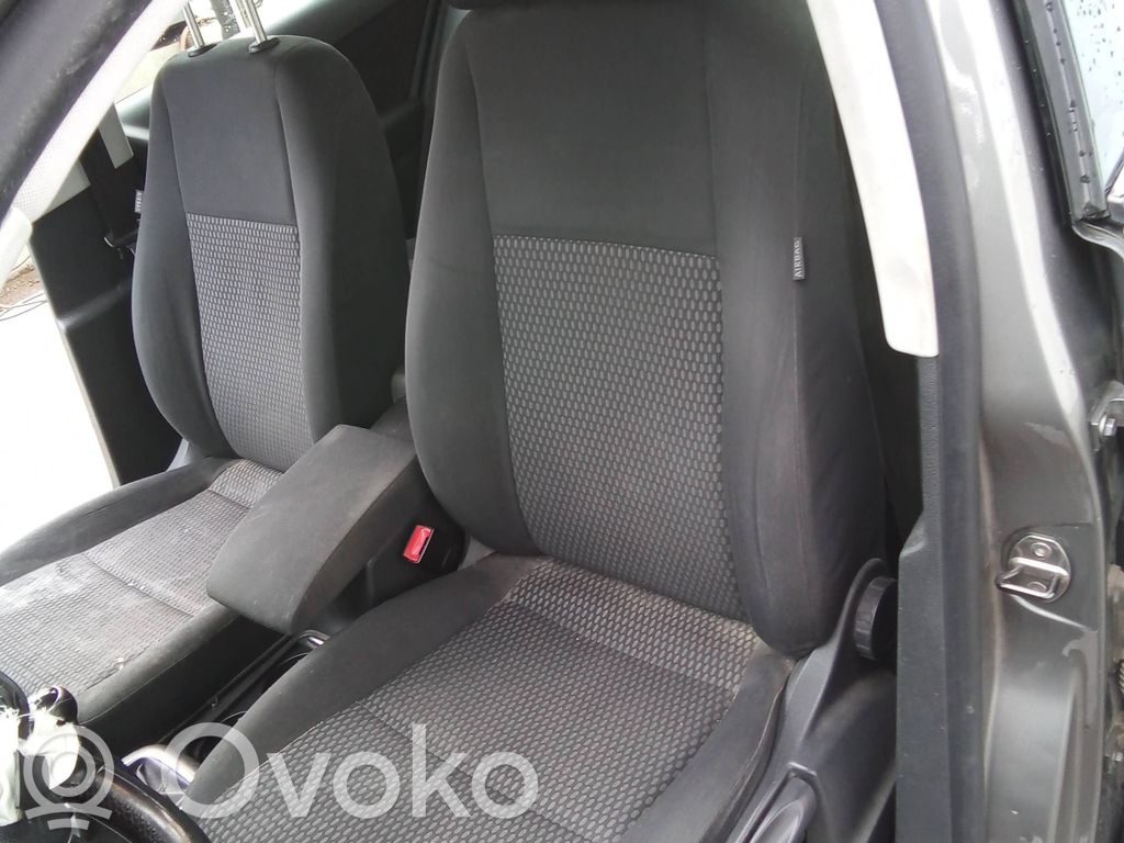 Volkswagen Tiguan Sedile anteriore del conducente