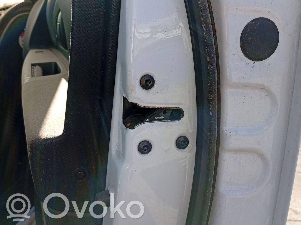 KIA Ceed Zamek drzwi przednich 