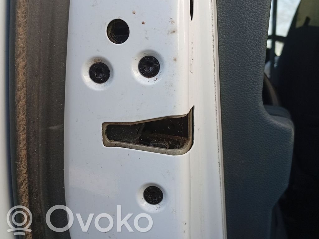Ford C-MAX II Takaoven lukko 