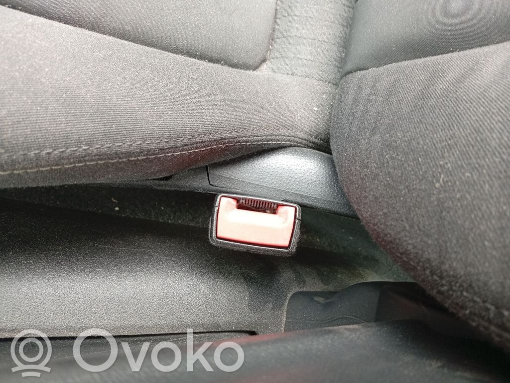 Audi A1 Takaistuimen turvavyö 