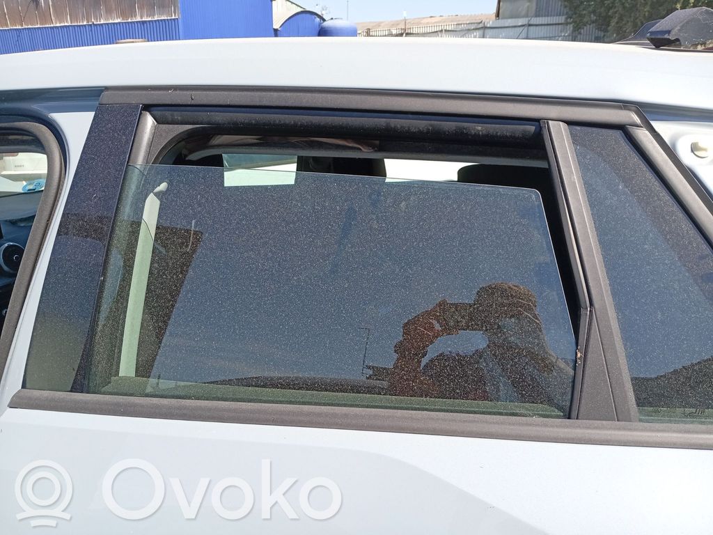 Audi Q2 - Luna de la puerta trasera
