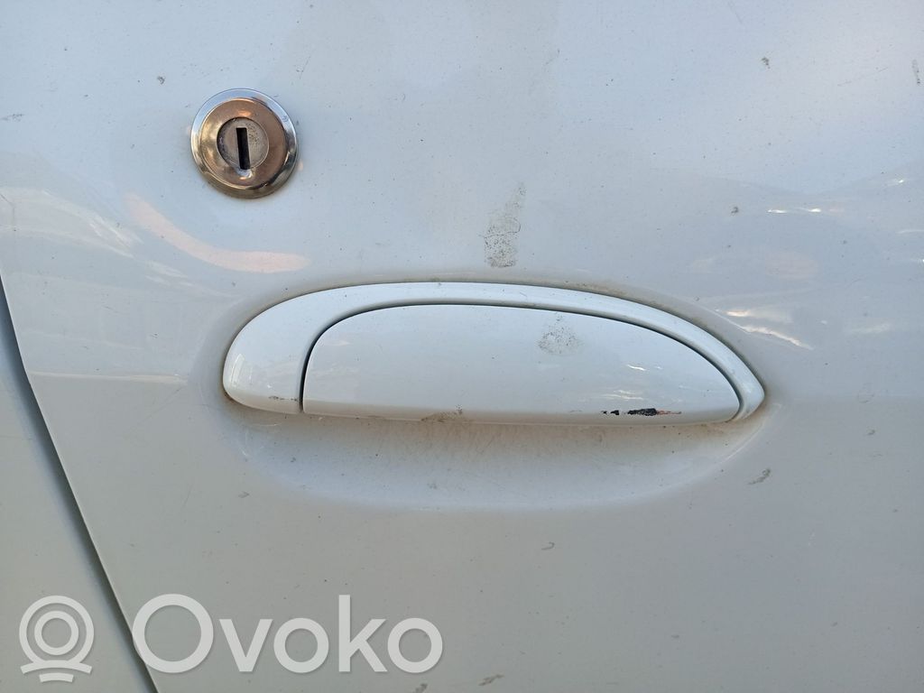 Dacia Logan VAN Rankena atidarymo išorinė