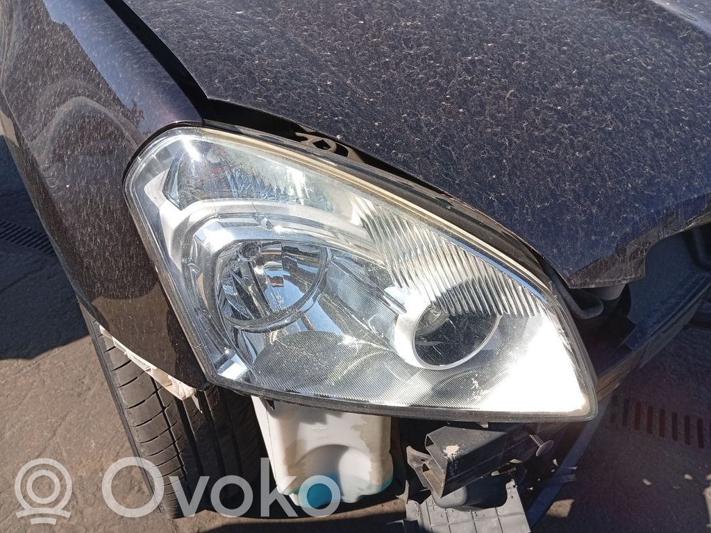 Nissan Qashqai Priekšējais lukturis