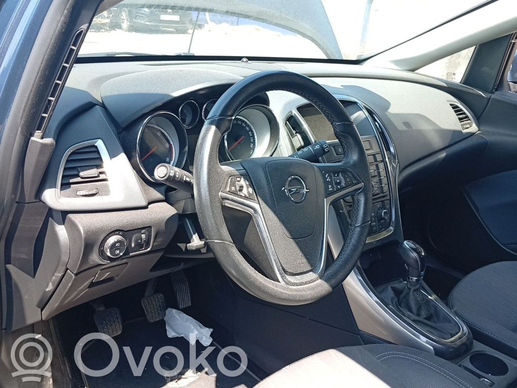 Opel Astra J Ohjauspyörän akseli 