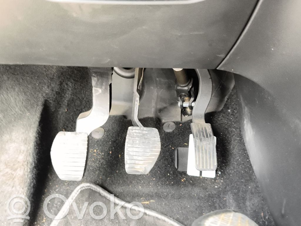 Citroen C3 Pluriel Pédale d'embrayage