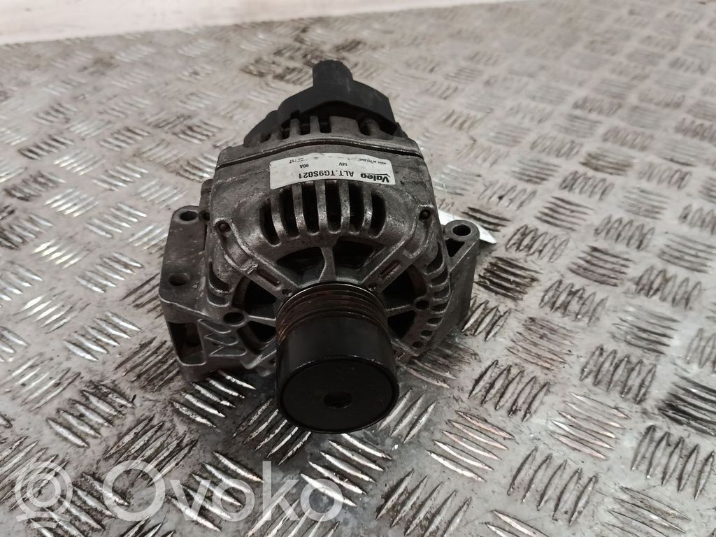 Suzuki Swift I Generator/alternator