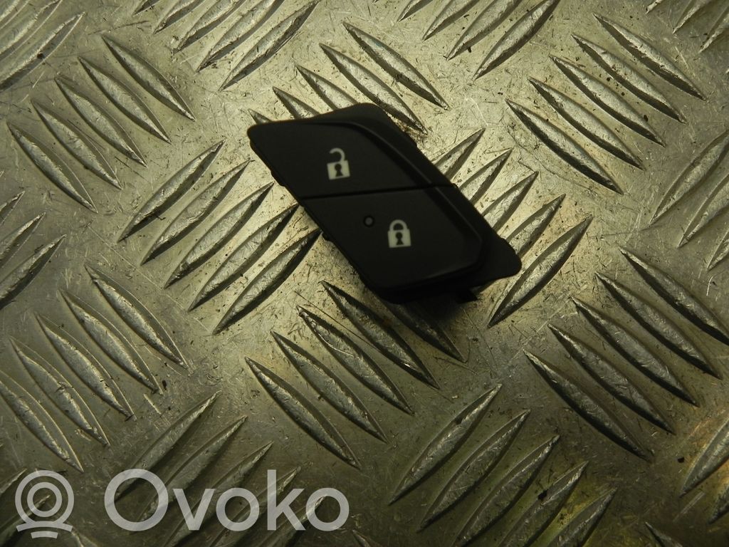 Chevrolet Camaro Central locking switch button 