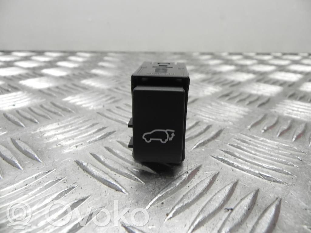 Lexus RX 450H Tailgate opening switch 