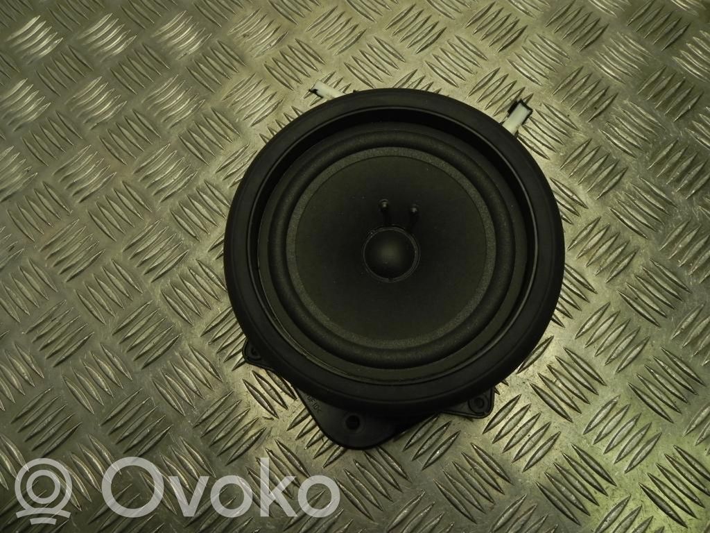 Audi A6 S6 C6 4F Altavoz de alta frecuencia en la puerta delantera 