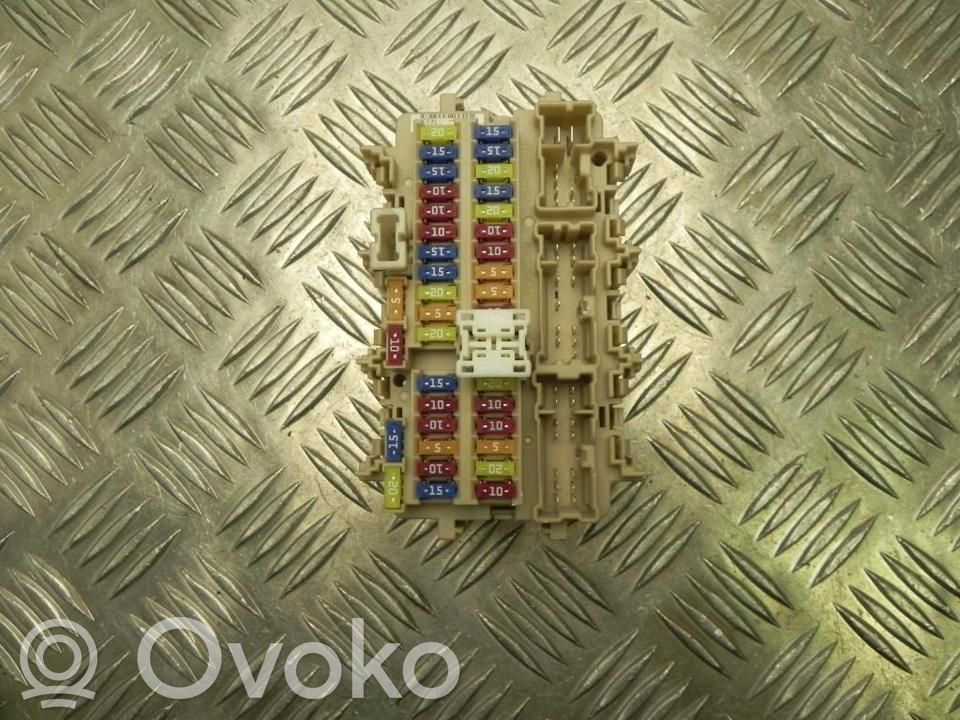 Skrzynka bezpieczników / Komplet   4EB0C,K859,K859