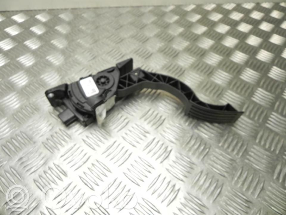 Ford Focus Akseleratora pedālis 