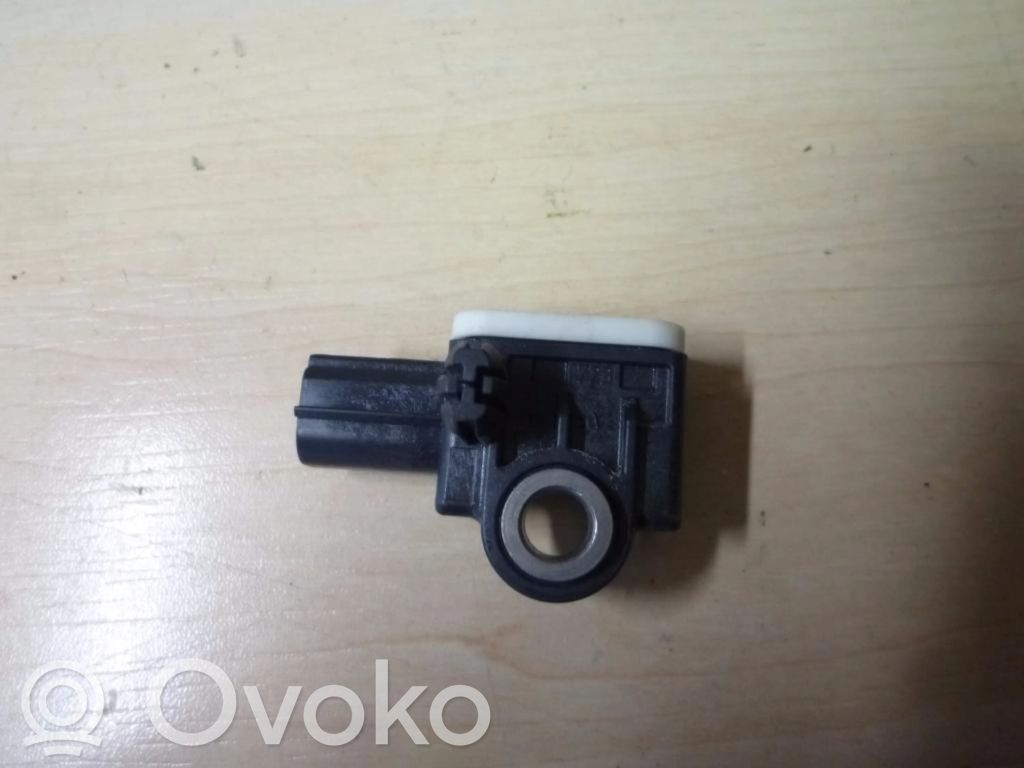 Czujnik uderzenia Airbag   8M5T14B342AC,X257,X257