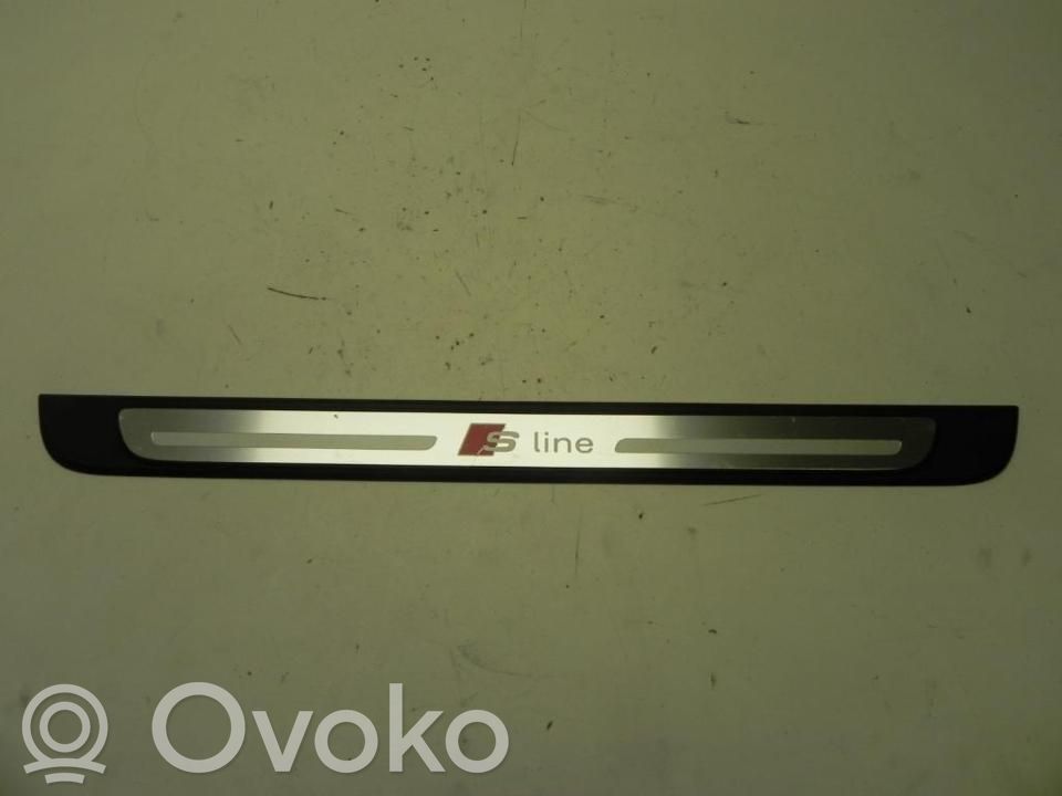 Audi A3 S3 8V Otras molduras del borde/pilar 