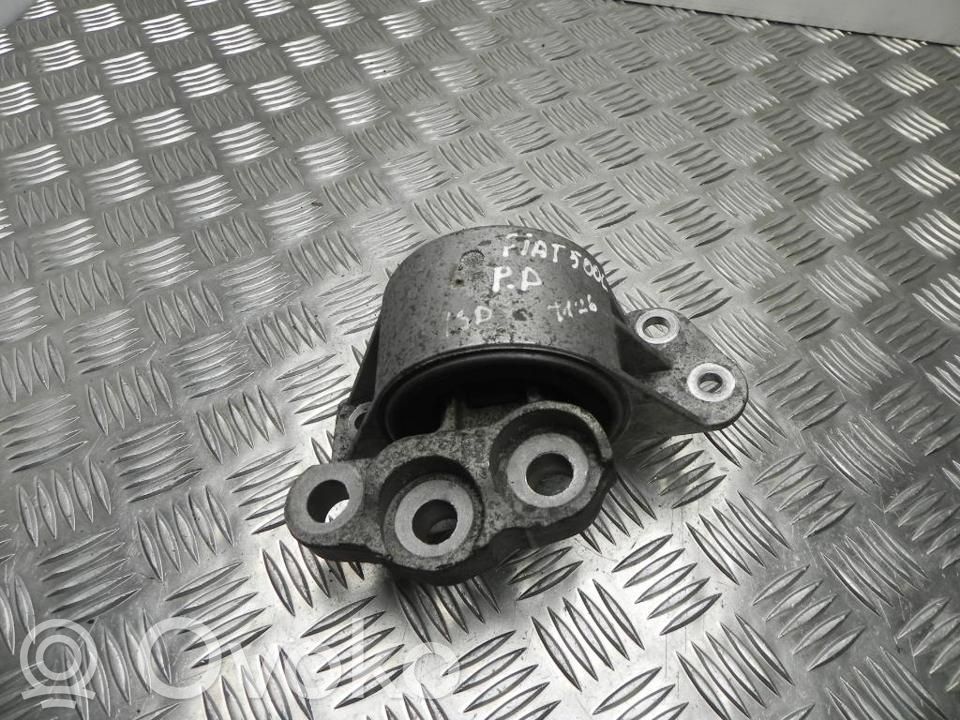 Fiat 500L Engine mount bracket 