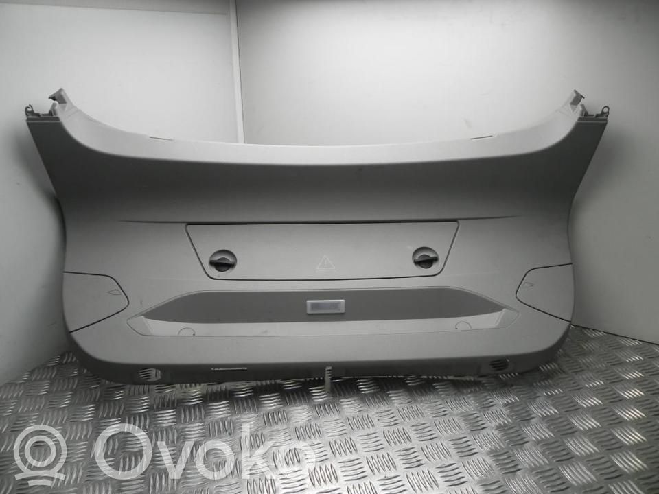 BMW 4 F36 Gran coupe Poszycie klapy tylnej bagażnika i inne elementy 