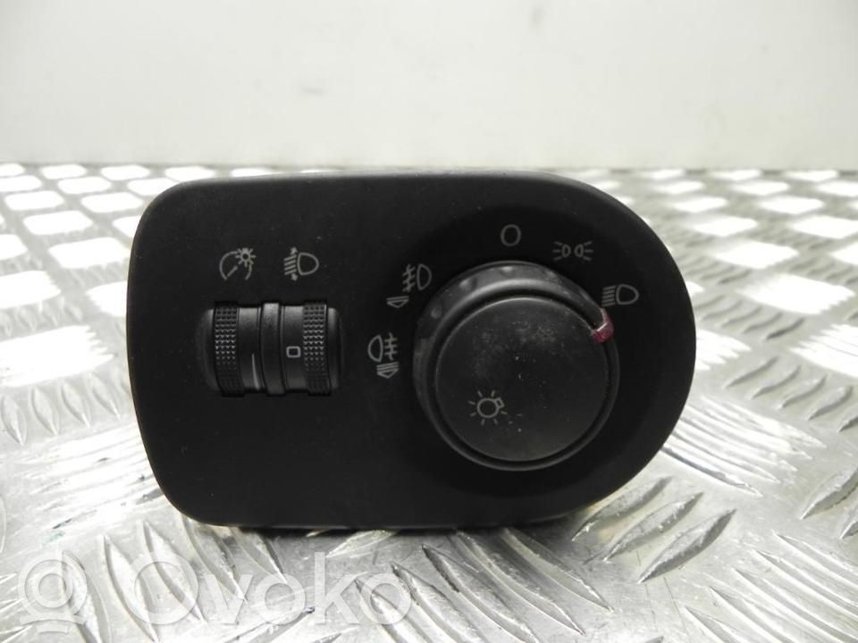 Seat Leon (1P) Light switch 
