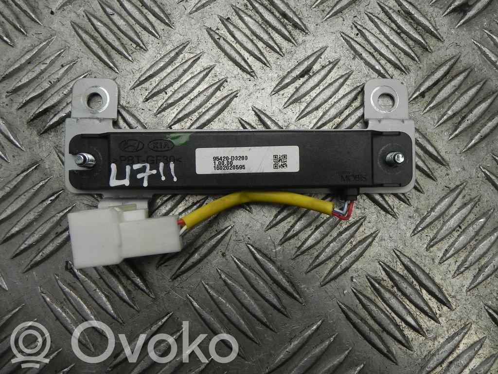 Hyundai Tucson TL Antenna GPS 