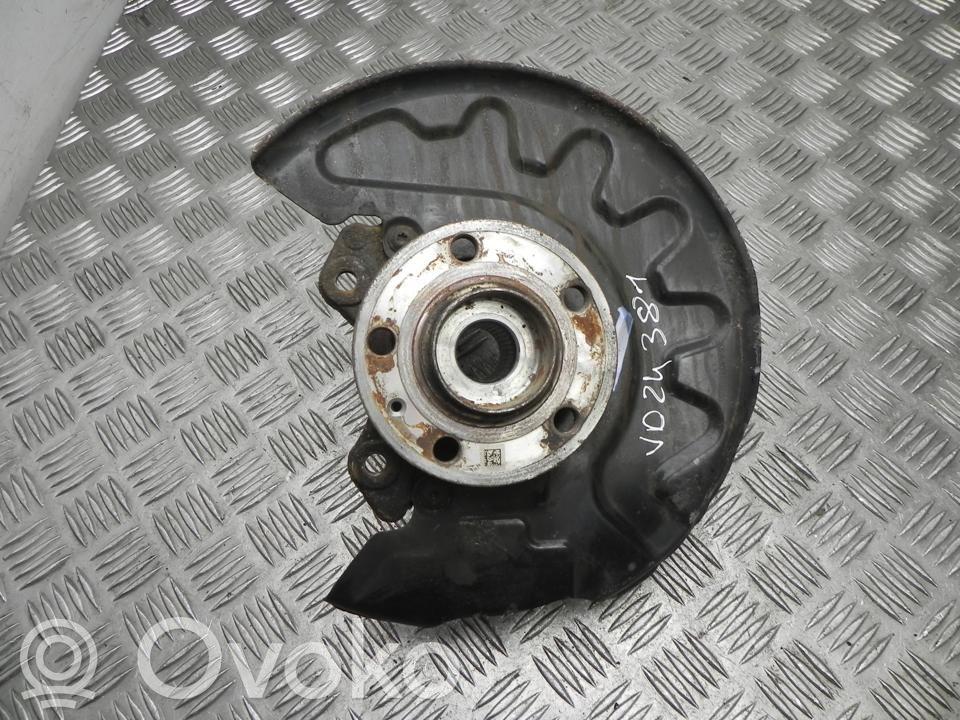 Skoda Fabia Mk3 (NJ) Cubo de rueda delantera 