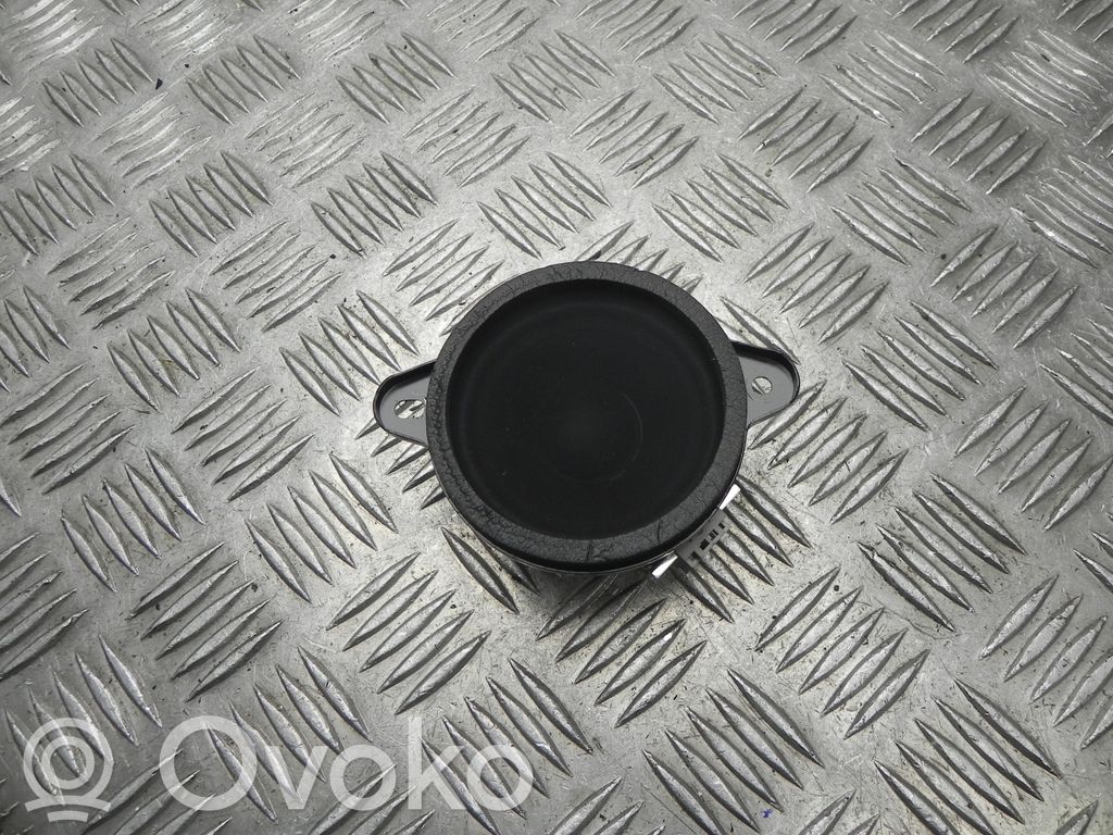 KIA Pro Cee'd III Front door high frequency speaker 