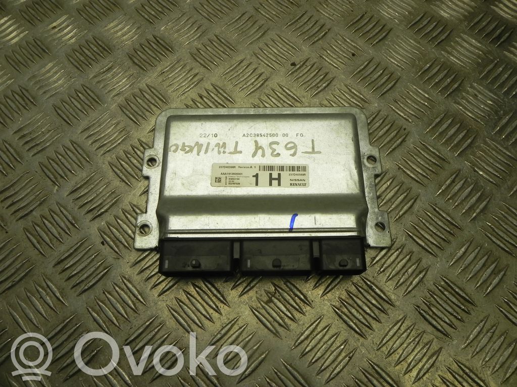 Renault Twingo III Engine control unit/module 